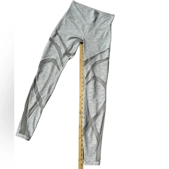 Lululemon Wunder Under High-Rise Mesh Tight in Wee Are From Space W5BK4S - Picture 8 of 10